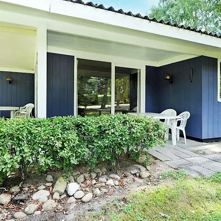 Semesterbostad Two-bedroom Holiday In 3 *