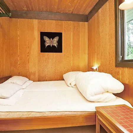 Two-bedroom Holiday In 3 * Fårvang