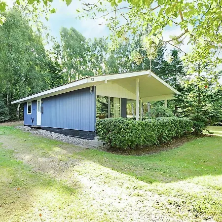 Semesterbostad Two-bedroom Holiday In 3 Fårvang
