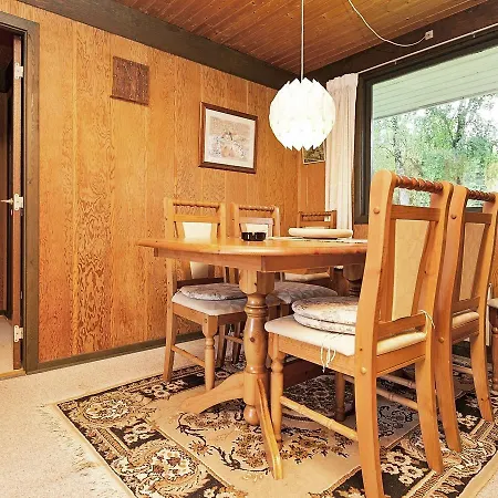 Two-bedroom Holiday In 3 * Fårvang
