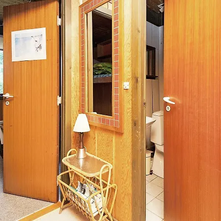 Two-bedroom Holiday In 3 Semesterbostad